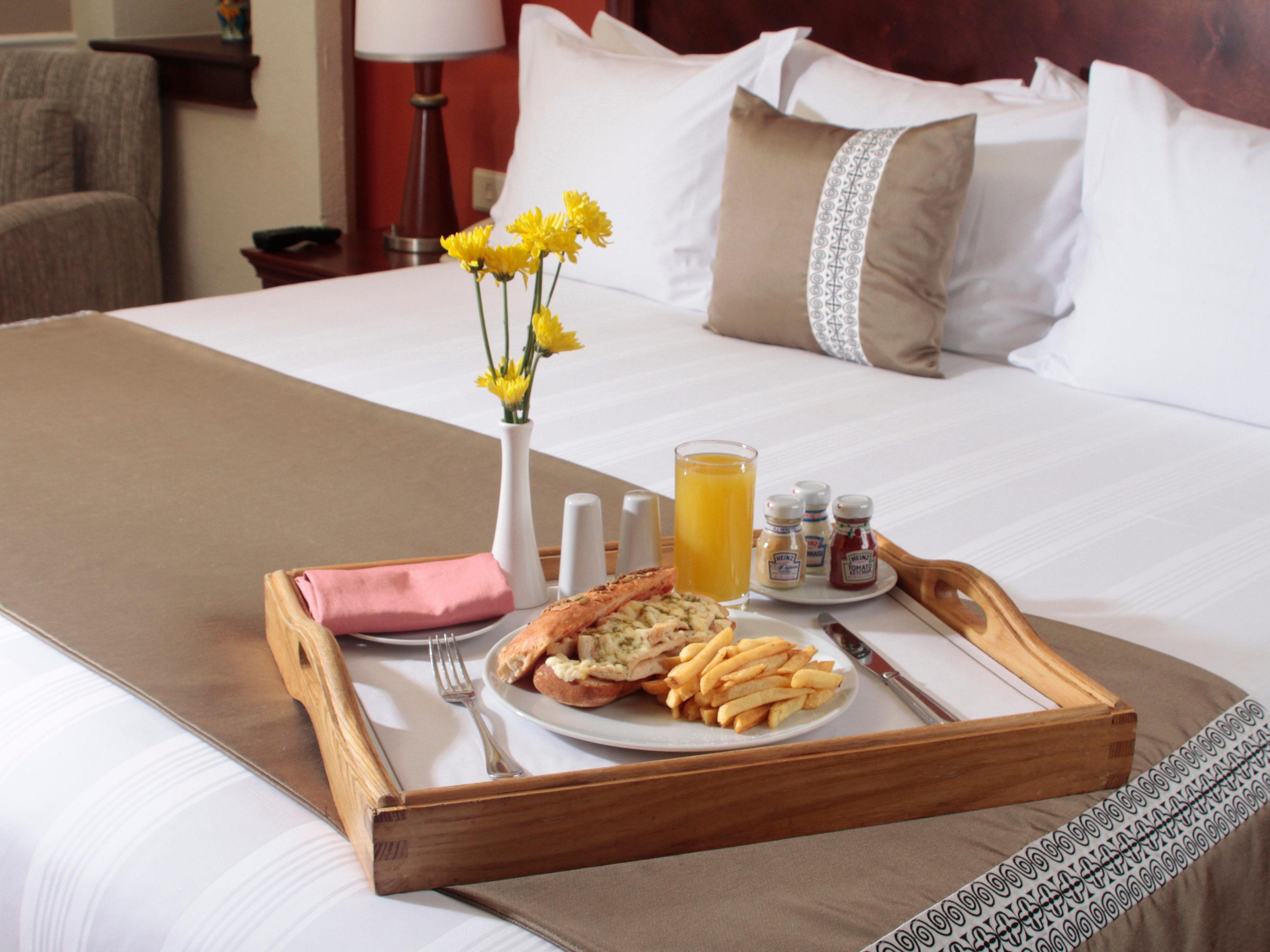 บียา เมร์เซเดส เมริดา คูริโอ คอลเลคชั่น บาย ฮิลตัน Hotel ภายนอก รูปภาพ